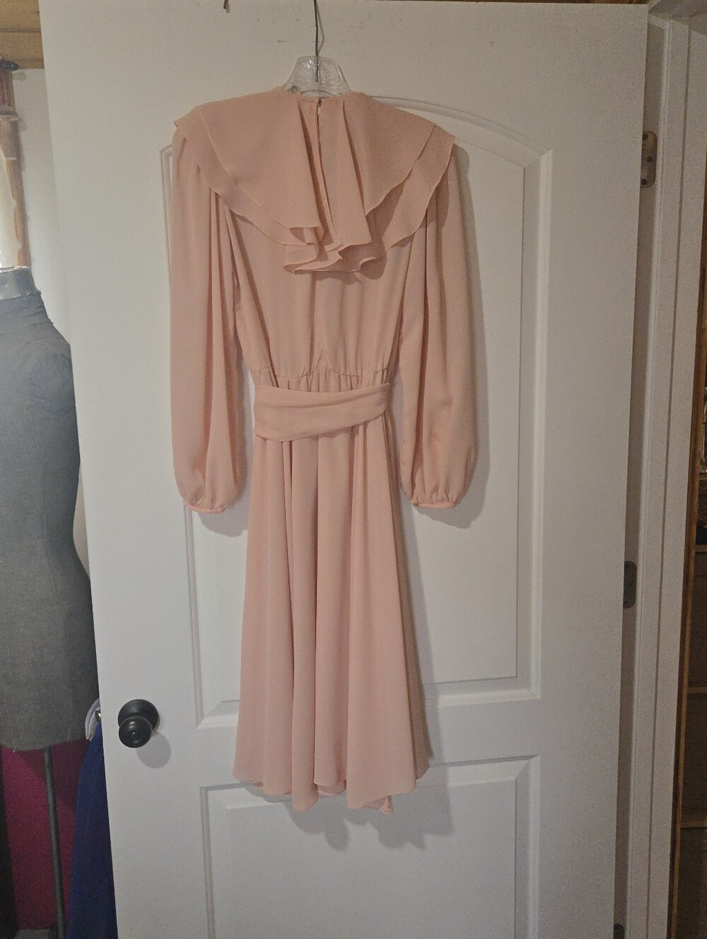 Vintage 1960s? Union Made Pink Ruffle Flower Front Tie-Waist Dress, SIZE S? - Picture 15 of 16